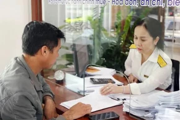 Những điểm lưu ý về thuế và hóa đơn điện tử trong thương mại điện tử và bán hàng đa kênh